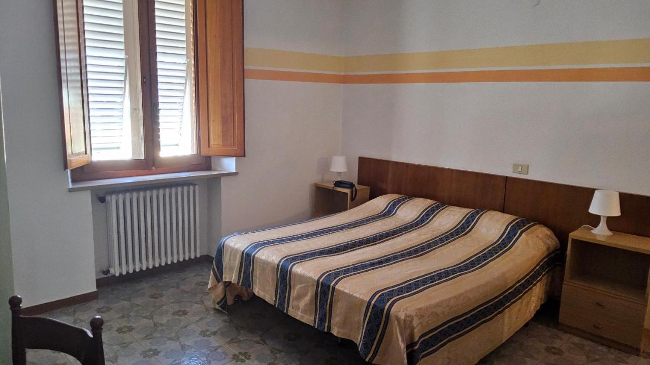Verena Dependance Savoia & Campana Montecatini Terme Bagian luar foto