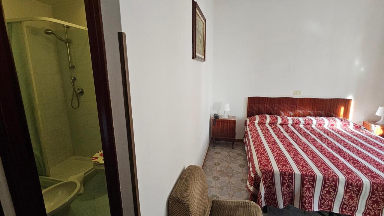 Verena Dependance Savoia & Campana Montecatini Terme Bagian luar foto