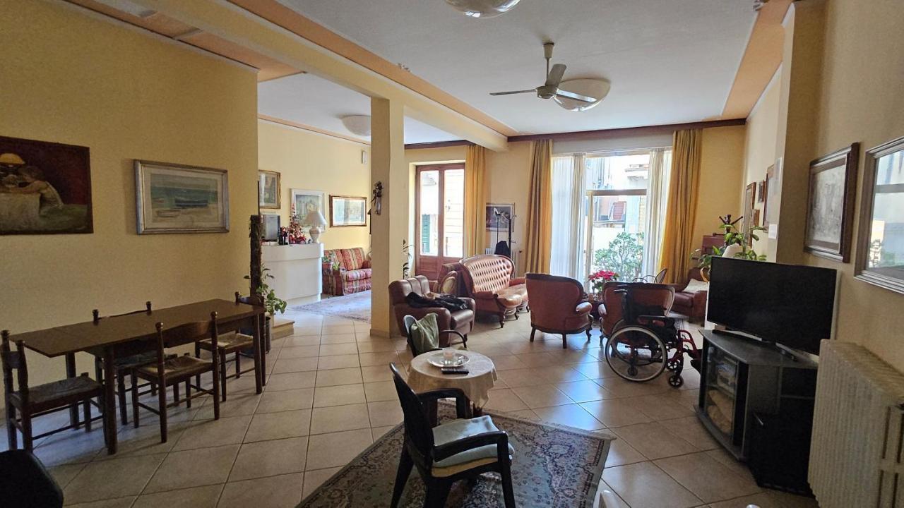 Verena Dependance Savoia & Campana Montecatini Terme Bagian luar foto